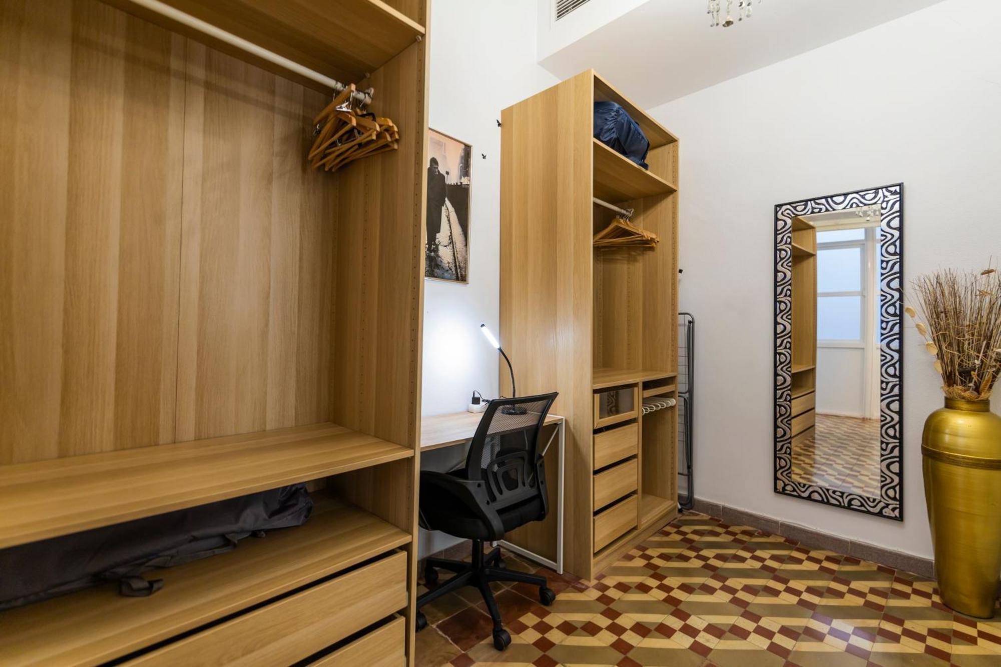 Simplyhosted Casa Buda * Cadiz